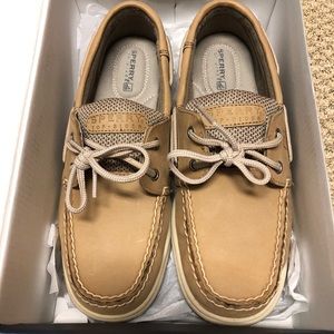 womens sperrys size 7
